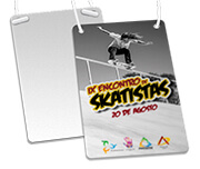 Credenciais Couchê 250g Verniz Uv Total Frente Com Cordão ou Clip Jacaré (90x147mm)