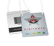 Credenciais Couchê 300g Verniz Uv Total Frente Com Cordão Sem Clip Jacaré (90x98mm)