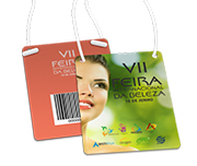 Credenciais Couchê 300g Verniz Uv Total Frente Com Cordão ou Clip Jacaré (87x120mm)