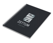 Caderno Impressão Digital Capa Papel Paraná 2mm e Miolo Personalizado Ap 75g e Laminação Fosca e Hotstamping Frente (150x210mm - 200 Folhas)