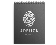 Caderneta Capa Maleável Wire-O Abertura Vertical Capa Couchê 250g e Miolo Ap 75g Laminação Fosca e Hotstamping (150x210mm)