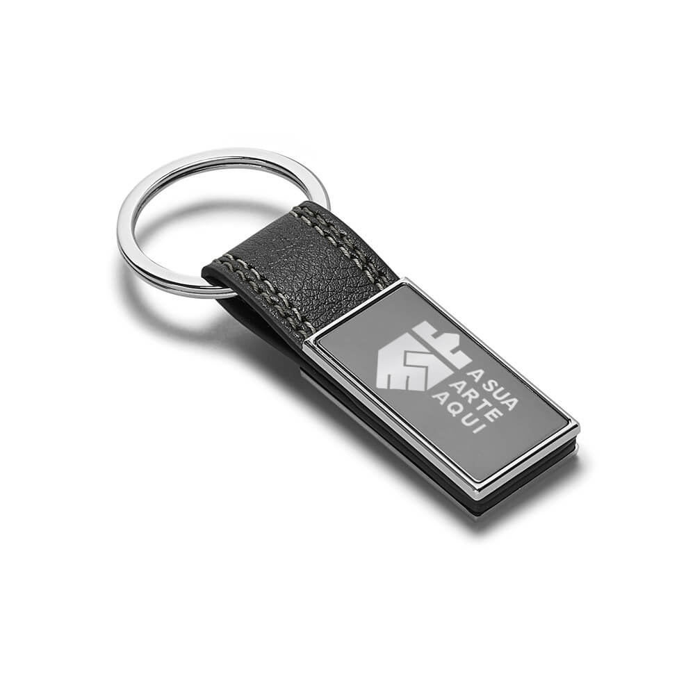 Chaveiro Gravação a Laser Couro Sintético Modelo Bale Com Fibra de Carbono Detalhe Cinza