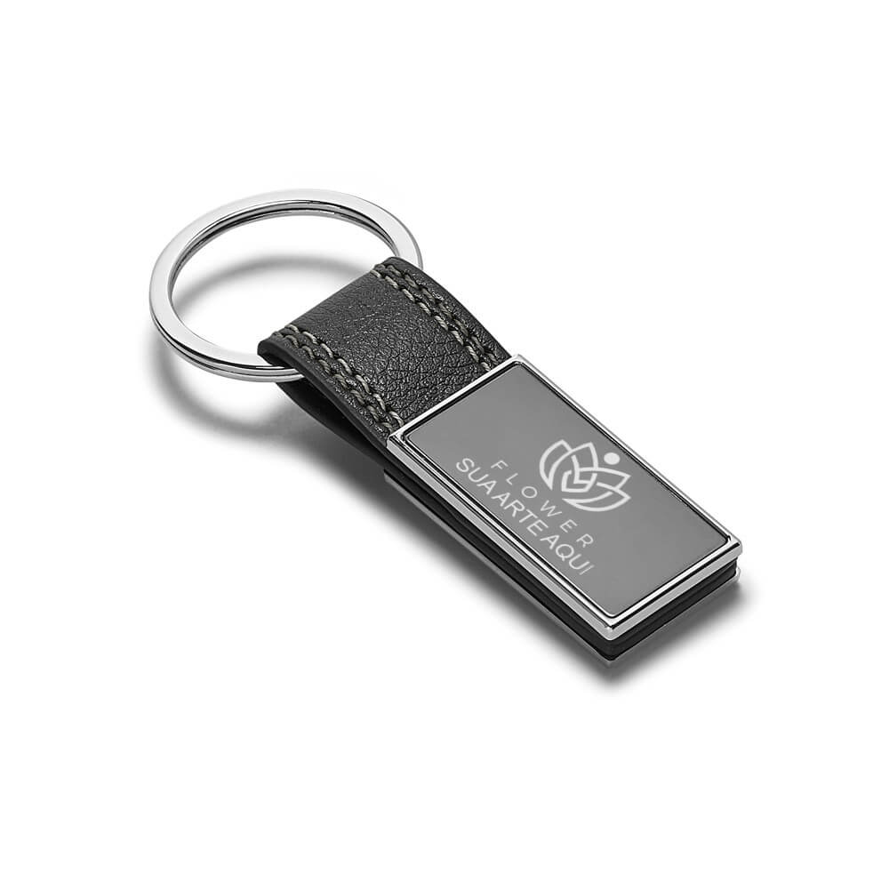 Chaveiro Gravação a Laser Couro Sintético Modelo Bale Com Fibra de Carbono Detalhe Cinza